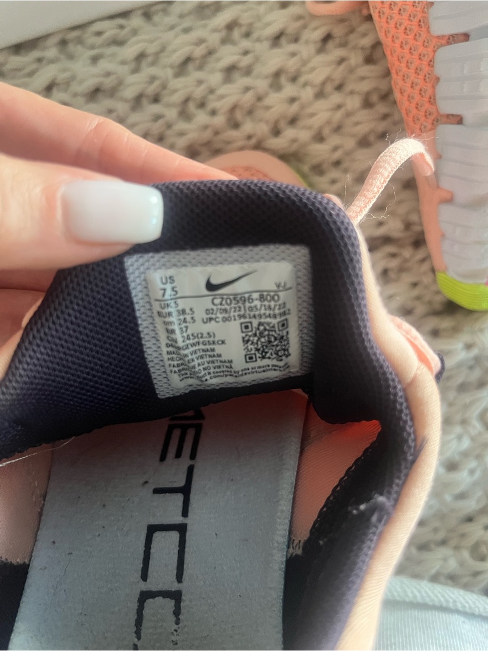 Nike Free Metcon Women's 7.5 Arctic Pink Peach Neon Yellow - Picture 11 of 12